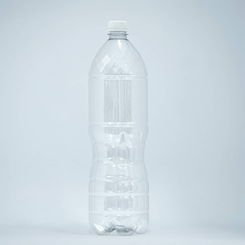 Botella PET 1500 ml, 33g, Tapa Boca 28 mm con tapa rosca